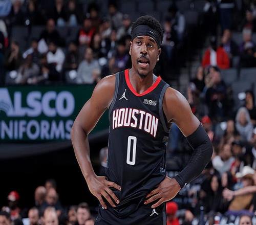 李方慧,型场地独占,鳌头,爱游戏app,爱游戏官网,爱游戏体育官网,爱游戏体育app